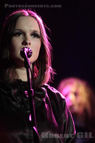 ANE BRUN - 2008-04-19 - PARIS - La Maroquinerie - 